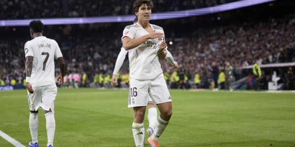 组图：西甲皇马5-1 贡萨洛-加西亚帽子戏法