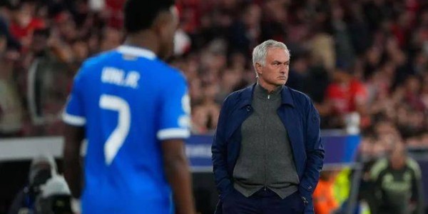 决裂！皇马双核硬刚穆里尼奥：你敢来，我们就反！