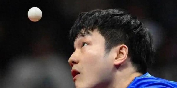 樊振东欧冠首秀3-0轻取对手，方博赛后犀利点评：对手实力明显不足