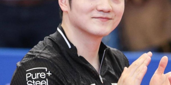 樊振东加盟德甲刚半年，央媒言辞犀利，句句戳中老年球迷心坎