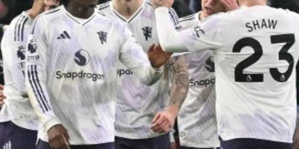 曼联12天4战迎来绝佳出分良机，全胜拿满12分助力冲击欧冠席位