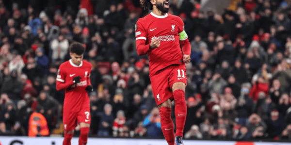 欧冠 那不勒斯VS法兰克福比分预测：意甲豪强能否主场称雄？