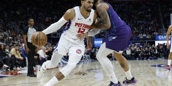 坎宁安三双杜伦19+11 克尼普尔19+7+5活塞轻取黄蜂