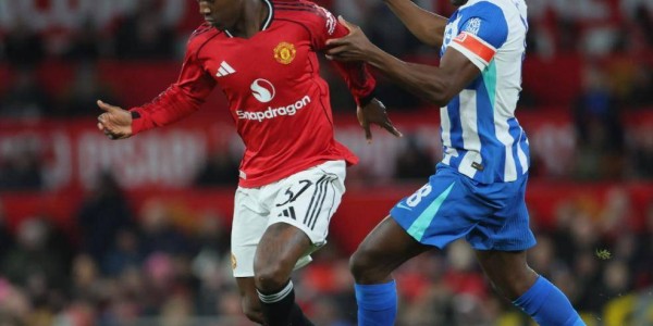 维尔贝克弑杀旧主，布莱顿2-1破不胜魔咒，曼联造百年耻辱纪录