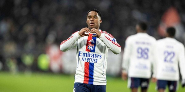 法甲劲旅对决：19岁皇马租将闪耀难挽败局，里昂主场遭摩纳哥逆转两连败