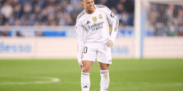 姆巴佩膝伤加剧！皇马高层担忧，过度使用埋下隐患，球迷怀念C罗