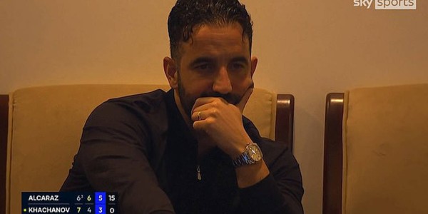 曝阿莫林收封口费，本赛季不曝料！库尼亚坚称曼联复兴恩师亦有功