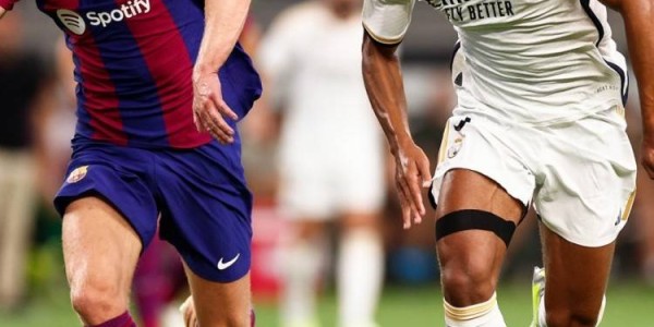 西甲皇马VS巴萨：25亿欧对决，伤兵满营，皇马变阵望结束连败！