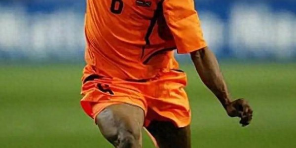 近35年来世界足坛10大后腰，防守型组织型全能型辉映，第一难抉择