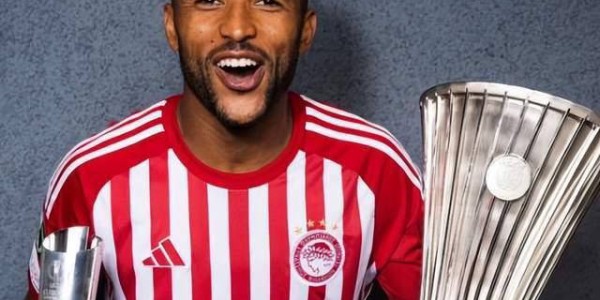 32岁“中超水货”逆袭欧冠，连续攻破巴萨与皇马球门！