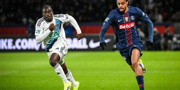 随着比分定格在0-1，巴黎圣日耳曼遭法甲第15小弟淘汰出局，赛后评分最新出炉