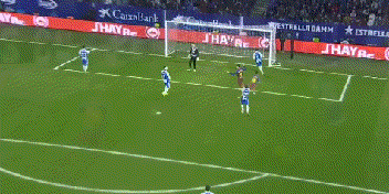 2-0，巴萨完胜西甲第5，8连胜+领先皇马7分，奥尔莫飙无敌世界波