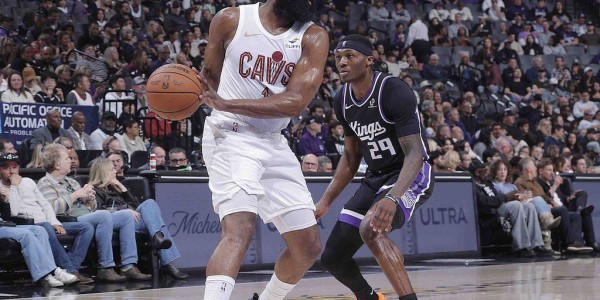 哈登首秀下半场7中6+2关键三分 读秒时刻4分+1防守篮板