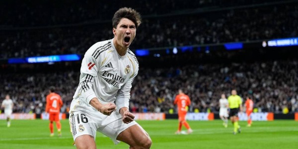 皇家社会1-4惨败，西甲争冠形势愈发激烈，巴萨不敌对手跌落榜首