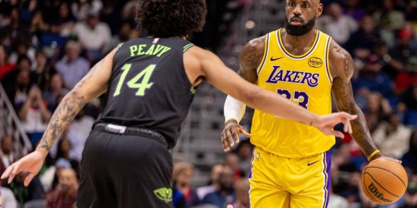 詹姆斯30+8+8东契奇30+10 艾顿18+11湖人送鹈鹕8连败