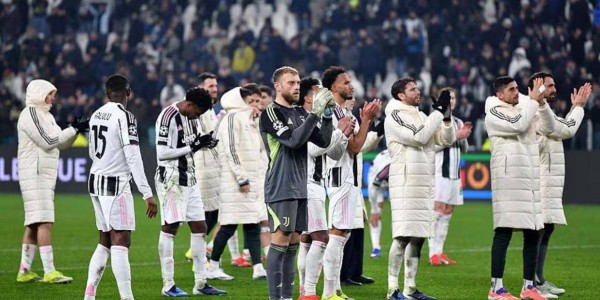 穆里尼奥魔咒难破，0-2到点球踢飞！数据占优却吞败果！