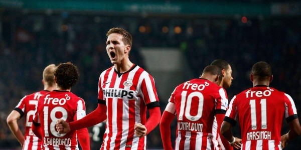 埃因霍温VS那不勒斯！荷甲豪门主场争生机，意甲劲旅冲小组前二