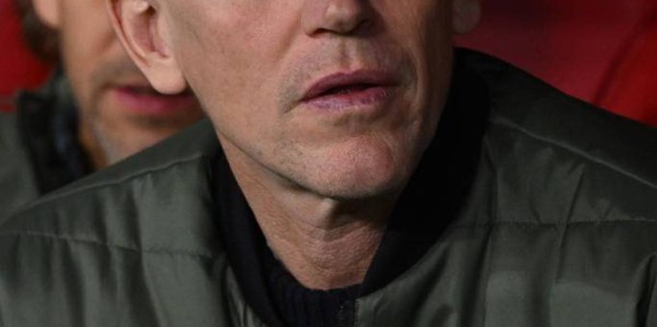 拜仁与孔帕尼续约，冲击德甲与欧冠双冠的决心