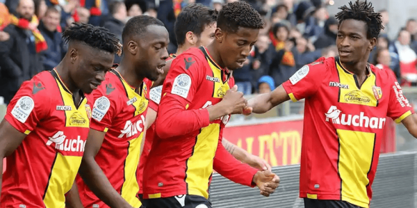 周五011 2月28日03:45前瞻：法甲，斯特拉斯堡VS朗斯