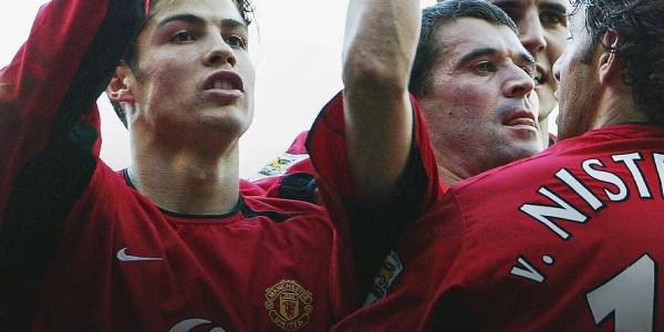 C罗曼联首球22年纪念日父子同时进球！延续传奇，离千球又近一步