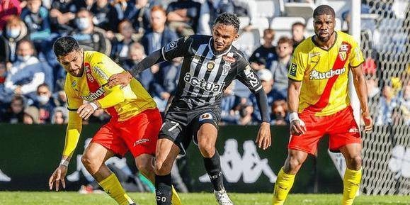 周三032：法甲 斯特拉斯堡VS欧塞尔，最新比分预测！