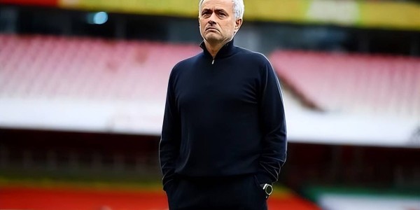 阿达尼承认，意甲的整体实力落后，齐沃需要采纳穆里尼奥的策略