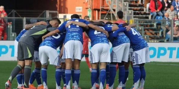 11场不败！科莫的蓝色风暴席卷意甲，21岁新星领衔进攻榜单