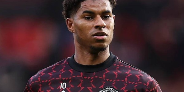 拉什福德坦言状态不稳是弱点，暗讽曼联环境太差