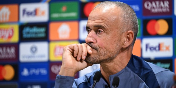 摩纳哥主帅许特尔下课：战术失误与更衣室管理的双重危机