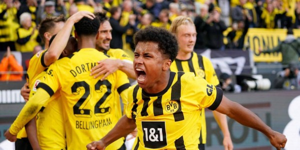 皇马瞄准6000万欧德甲尖刀，巴萨锁定英超铁卫，拉什福德续约在望