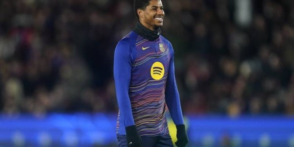 10球13助攻！3000万欧元“白菜价”，西媒曝巴萨放弃买断拉什福德