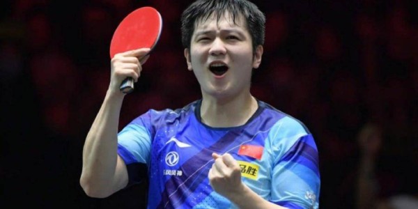 樊振东新年首败！欧冠联赛输2场仍晋级，不敌中国新星、法国老将