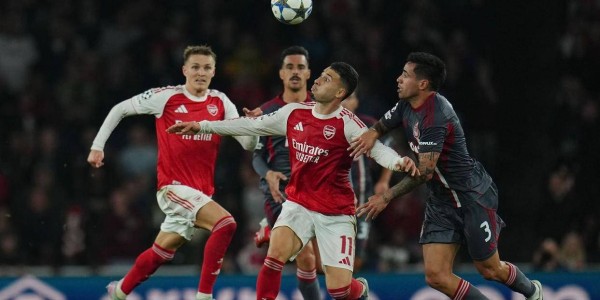 欧冠：阿森纳2-0完胜奥林匹亚科斯，马丁内利、萨卡利建功+2连胜