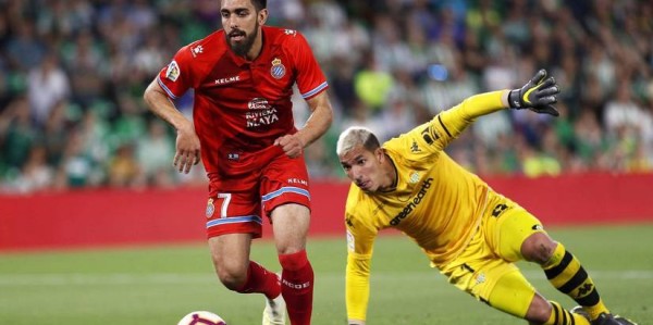 西甲保级VS争冠！巴伦西亚主场绝地反击？比利亚雷残阵破梅斯塔利亚