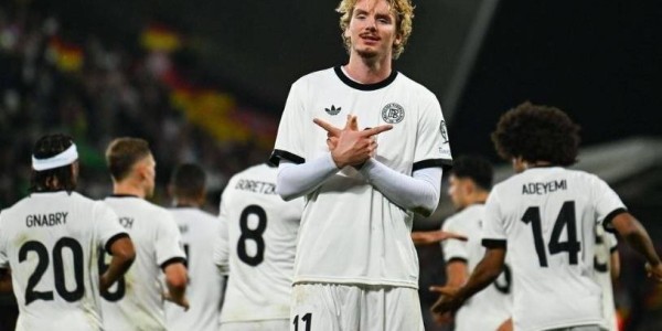 从质疑到认可！5场4球+队史第一人数据，凭名字出圈锋霸为自己证明