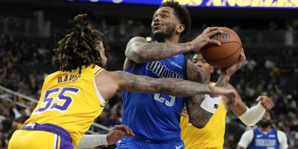 季前赛-浓眉18+9八村塁19分 湖人末节仅8分遭独行侠逆转