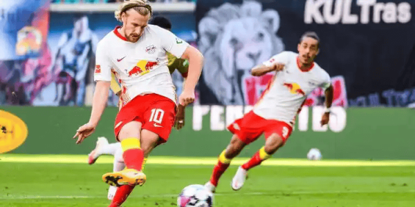 德甲激战：莱红牛主场剑指三分，奥格斯堡客场难逃败局？