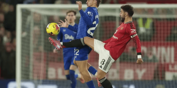 0-1埃弗顿＋遭遇3轮不胜＋退居积分榜第10位＋落后榜首11分之多！