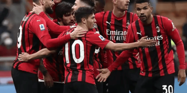 意甲焦点战：AC米兰主场剑指三分，莱切保级生死一搏