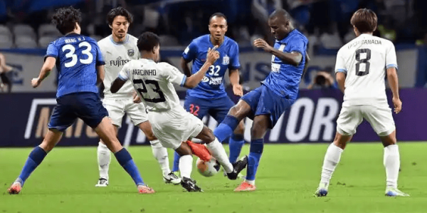 意甲焦点战：克雷莫纳主场死磕那不勒斯，保级铁桶能否抵挡争冠狂潮？