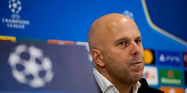 11场2球萨拉赫成“失败根源”：斯洛特还有“壮士断腕”的机会么