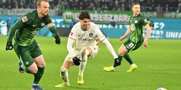 33岁曼联旧将发威，沃尔夫斯堡主场绝平德甲倒数第一，连续两轮保持不败