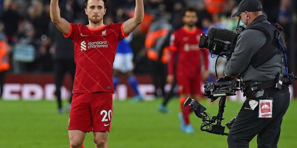 利物浦欧冠强势反弹，纽卡斯尔联客场表现逐步回暖