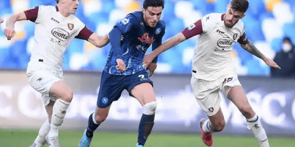 德甲激战：霍芬海姆VS圣保利，欧冠席位与保级命运的碰撞