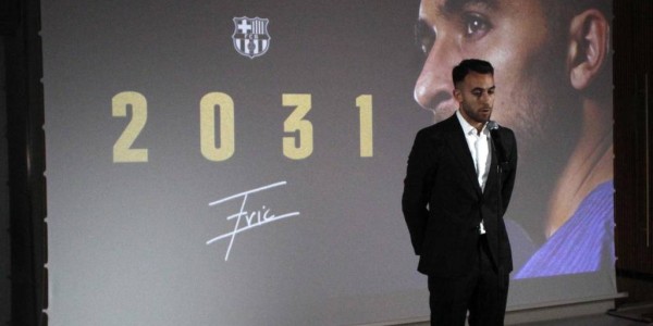 从防线铁闸到战术棋子：位置的改变或能拯救阿劳霍的巴萨生涯