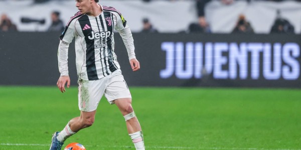 意甲惊天冷门：卡利亚里1-0战胜尤文图斯，马齐泰利绝杀定音