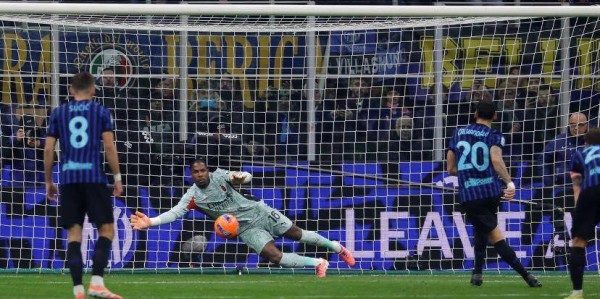 意甲第28轮聚焦：迈尼昂成AC米兰唯一希望，罗马庆幸无需再面对尤文