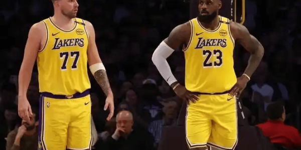 欧冠与联赛双线开云作战，球队取舍更加清晰