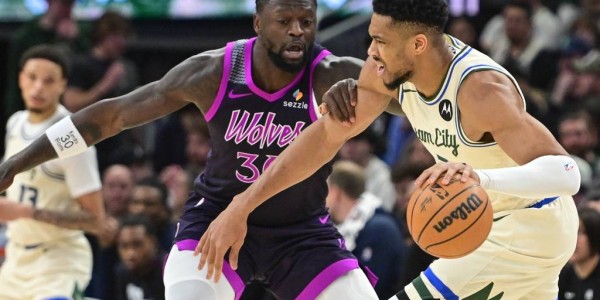 字母哥25分兰德尔29+8+6 雄鹿不敌森林狼