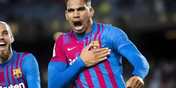 巴萨青训复苏，西甲豪门再现未来星光